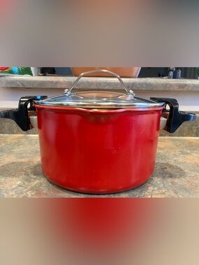 Red Copper Nonstick Pasta pot with Glass Lid.